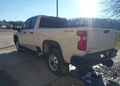 2022 Chevrolet Silverado 2500Hd 4Wd Standard Bed Wt z USA, uszkodzony, nr VIN 1GC2YLE70NF319007